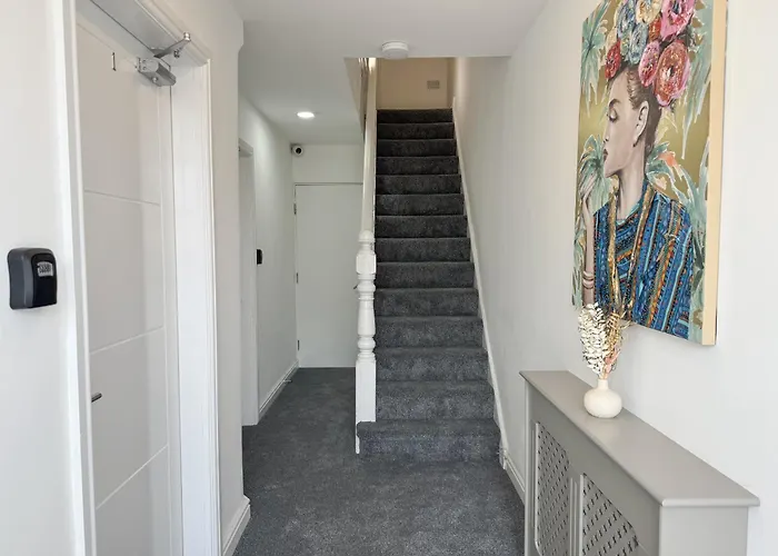 Relax @ Southfield 招待所